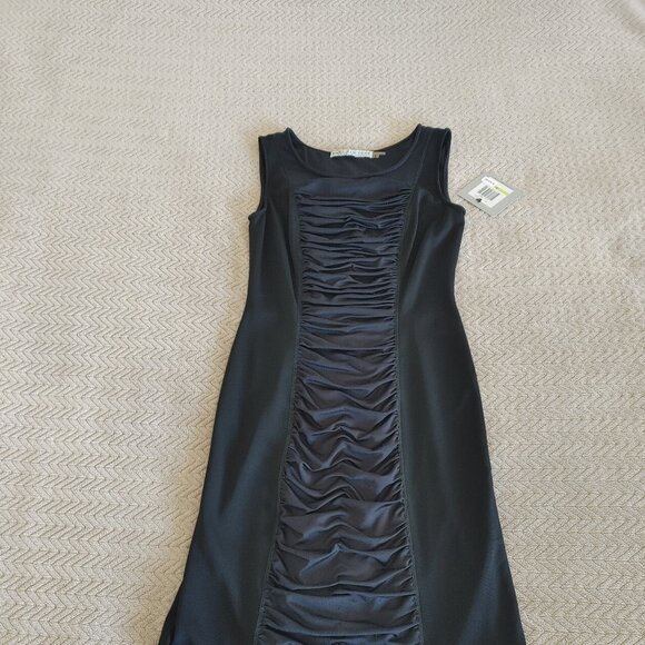 Fabulous Little Black Dress in Size 4 - Marc New York Andrew Marc - NWT - Picture 11 of 16